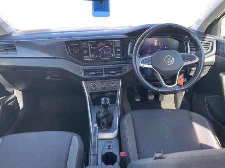 2024 Volkswagen Polo - photo 2