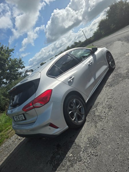 2020 Ford Focus - photo 4