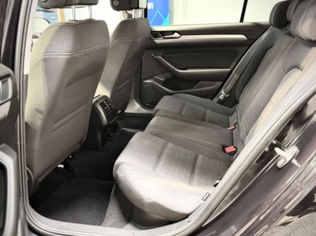 2022 Volkswagen Passat - photo 12