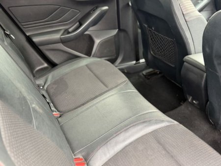 2019 Ford Focus - photo 17
