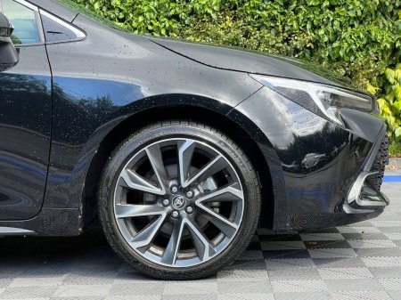 2025 Toyota Corolla - photo 9