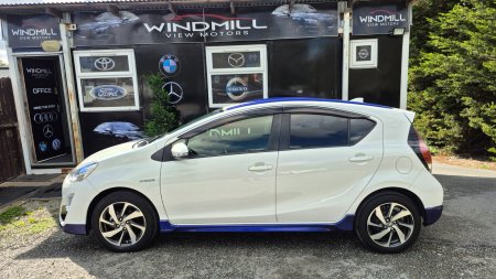 2015 Toyota Aqua - photo 6