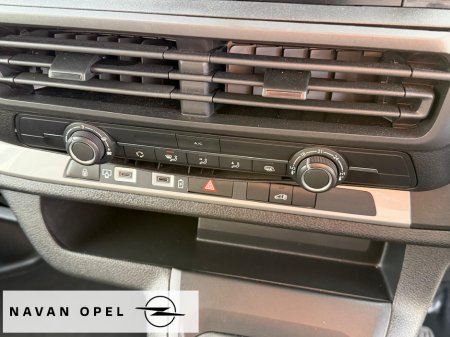 2025 Opel Vivaro - photo 17