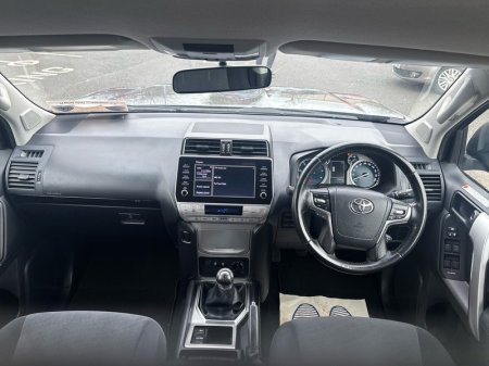 2022 Toyota Land Cruiser - photo 8