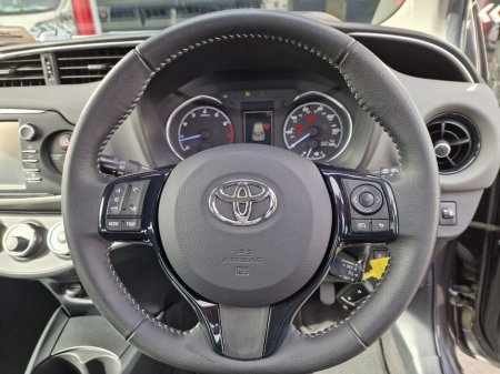 2019 Toyota Yaris - photo 16