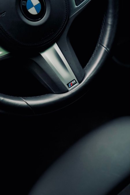 2022 BMW 3-Series - photo 12