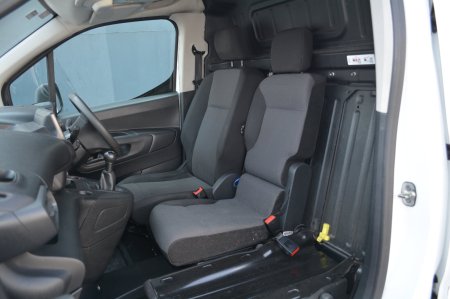2021 Opel Combo - photo 5