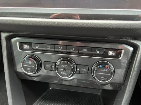 2020 Volkswagen Tiguan - photo 20