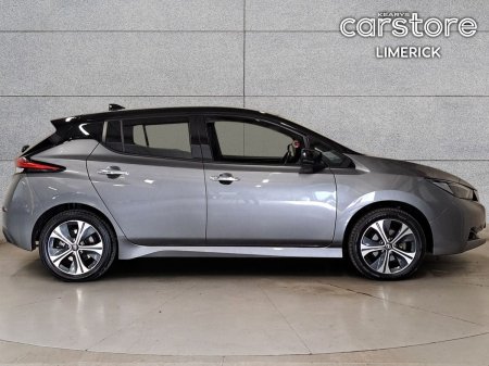2022 Nissan Leaf - photo 2