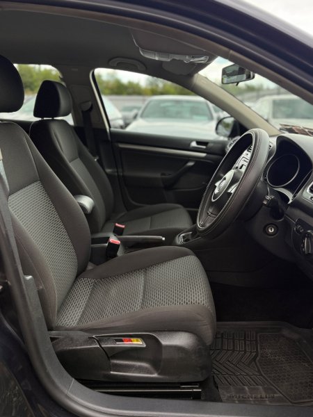 2011 Volkswagen Golf - photo 23