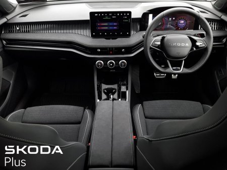 2026 Skoda Superb - photo 2