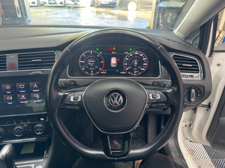 2019 Volkswagen Golf - photo 8