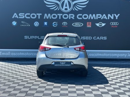 2014 Mazda Demio - photo 8