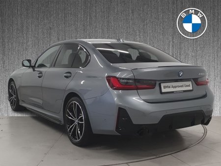 2024 BMW 3-Series - photo 2