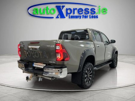 2023 Toyota Hilux - photo 11