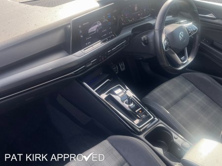 2024 Volkswagen Golf - photo 12