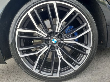2022 BMW 5-Series - photo 14