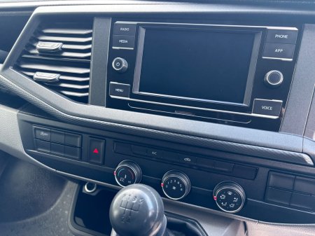 2021 Volkswagen Transporter - photo 14