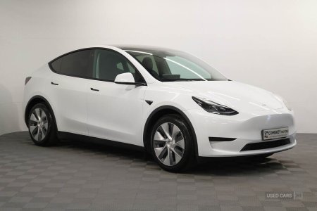 2023 Tesla Model Y HATCHBACK
