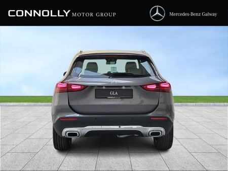 2027 Mercedes-Benz GLA - photo 12