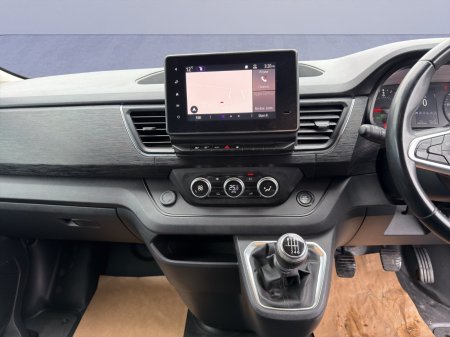 2023 Renault Trafic - photo 12