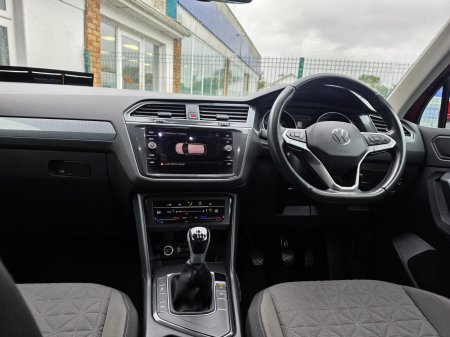 2022 Volkswagen Tiguan - photo 11