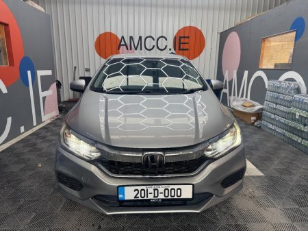 2020 Honda Grace - photo 2