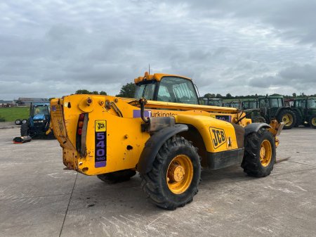 0 JCB 