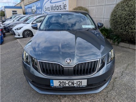 2020 Skoda Octavia - photo 2