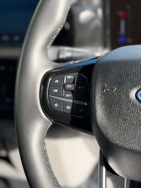 2025 Ford Transit Custom - photo 24