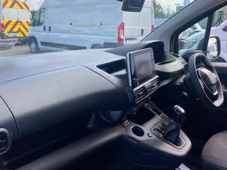 2021 Peugeot Partner - photo 9