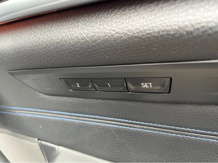 2021 BMW 5-Series - photo 14