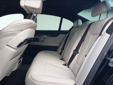 2020 BMW 7-Series - photo 22