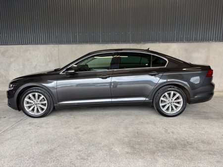 2021 Volkswagen Passat - photo 3