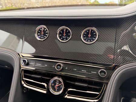 2025 Bentley Flying Spur - photo 39
