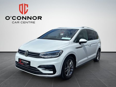 2017 Volkswagen Touran R LINE 1.4 AUTO Seven-seat family bus on paper… R-Line with notions in real life.
