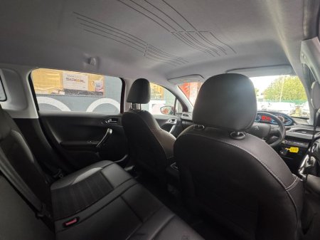 2017 Peugeot 2008 - photo 14