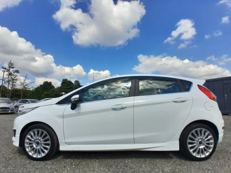 2014 Ford Fiesta - photo 8