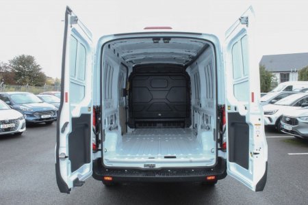 2026 Ford Transit - photo 8