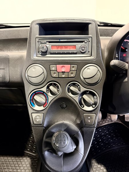 2010 Fiat Panda - photo 12