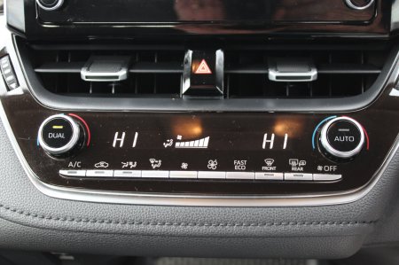 2019 Toyota Corolla - photo 17