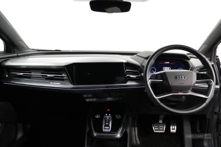 2024 Audi Q4 - photo 17