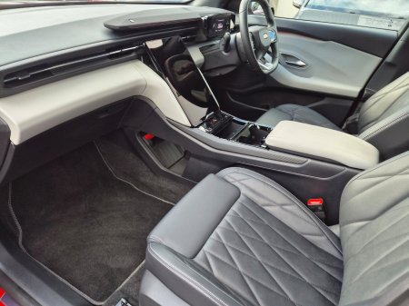 2025 Ford Explorer - photo 19