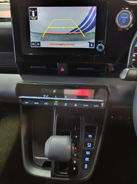2022 Toyota Noah - photo 17