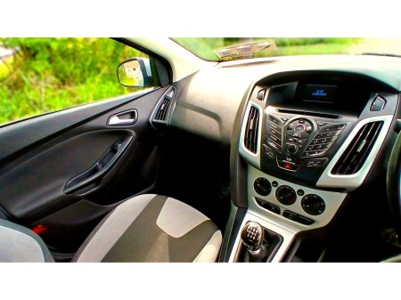 2014 Ford Focus - photo 11