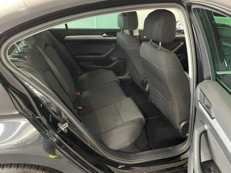 2020 Volkswagen Passat - photo 18