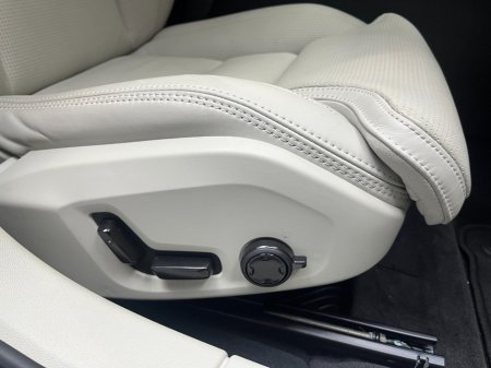 2025 Volvo V60 - photo 13
