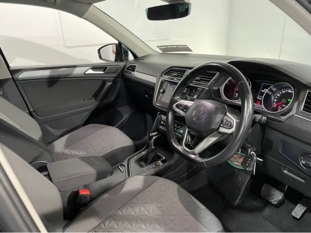 2022 Volkswagen Tiguan - photo 12