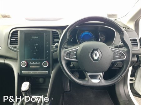 2017 Renault Megane - photo 2