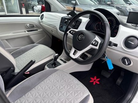 2017 Volkswagen up! - photo 6